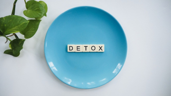 Detox Text on Round Blue Plate Detox Text on Round Blue Plate