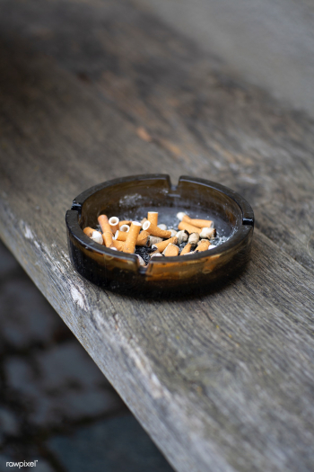 Dirty ashtray | Free public domain photo - 680902 Dirty ashtray | Free public domain photo - 680902