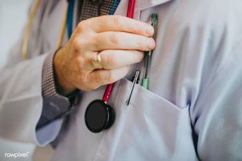 Doctor reaching for his pen | Free stock photo - 513468 Doctor reaching for his pen | Free stock photo - 513468