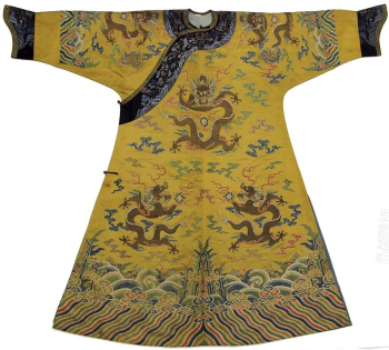 Dragon Robe | Free Photo - rawpixel Dragon Robe | Free Photo - rawpixel