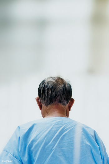 Elderly man in quarantine due to Coronavirus infection | Free photo - 2300053 Elderly man in quarantine due to Coronavirus infection | Free photo - 2300053