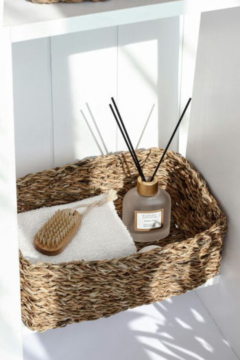 Elegant Rustic Home Decor with Woven Basket and Aromatherapy Elegant Rustic Home Decor with Woven Basket and Aromatherapy