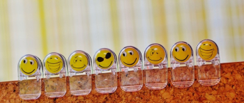 Emoticon Paper Clipper