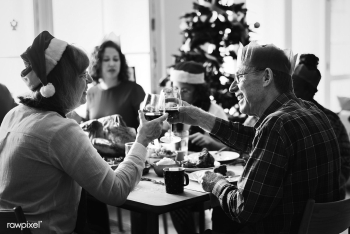 Family enjoying a Christmas dinner | Free stock photo - 427608 Family enjoying a Christmas dinner | Free stock photo - 427608