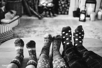 Family relaxing on a Christmas holiday | Free stock photo - 428073 Family relaxing on a Christmas holiday | Free stock photo - 428073