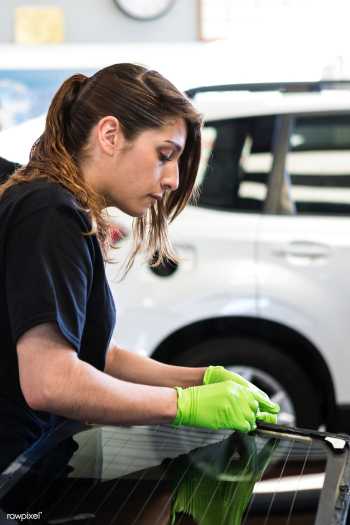 Female car mechanic at work | Free stock photo - 1206453 Female car mechanic at work | Free stock photo - 1206453