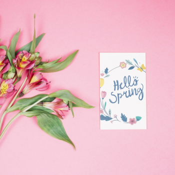 Flat lay card mockup with spring concept Free Psd