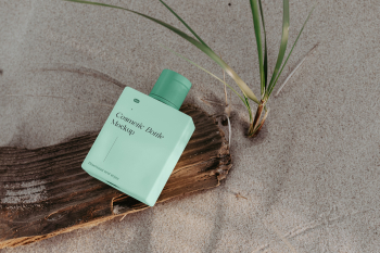 Free Perspective Bottle on Beach Mockup Free Perspective Bottle on Beach Mockup