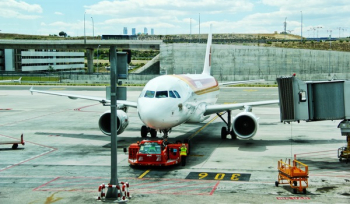 Free Photo of airplane, airport, jetway