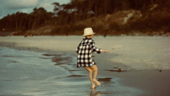 Free Photo of child, playing, beach Free Photo of child, playing, beach