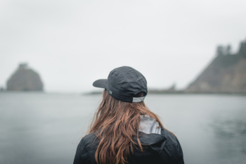 Free Photo of girl, hat, brunette Free Photo of girl, hat, brunette