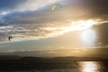 Free Photo of kite boarding, kite surfing, lake Free Photo of kite boarding, kite surfing, lake