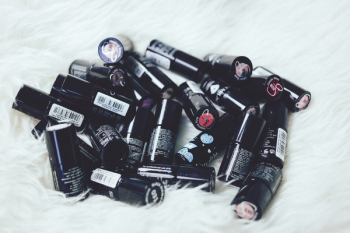 Free Photo of lipstick, beauty, fashion Free Photo of lipstick, beauty, fashion