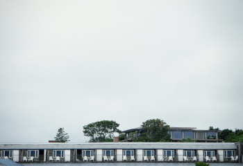 Free Photo of motel, beach, water