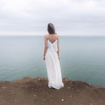 Free Photo of mystery, woman, cliff Free Photo of mystery, woman, cliff