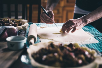 Free Photo of people, hand, chef Free Photo of people, hand, chef