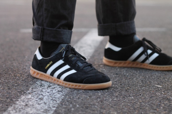 Free Photo of shoes, footwear, jeans Free Photo of shoes, footwear, jeans