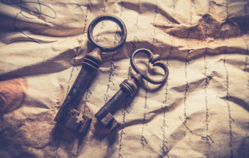 Free Photo of vintage, keys, paper Free Photo of vintage, keys, paper