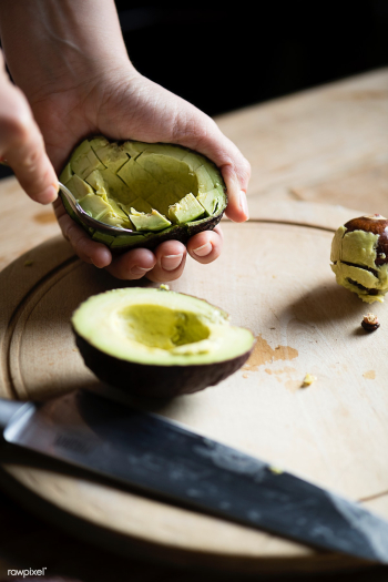 Fresh avocados | Free stock photo - 484471