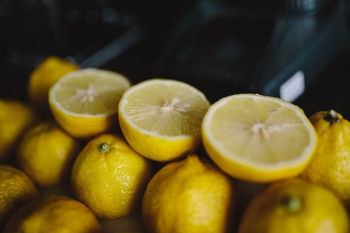 Fresh lemons Fresh lemons