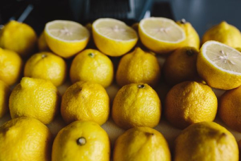 Fresh lemons Fresh lemons