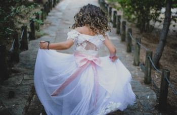 girl wearing white dress girl wearing white dress