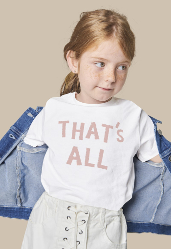 Girl wearing white t-shirt and | Free PSD Mockup - rawpixel Girl wearing white t-shirt and | Free PSD Mockup - rawpixel