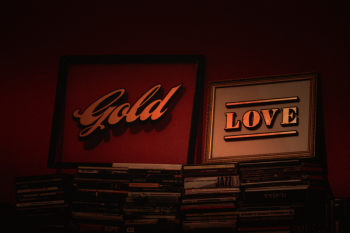 Gold and Love Posters With Frames Gold and Love Posters With Frames