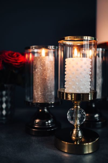 Gold Lanterns with Red Roses Gold Lanterns with Red Roses
