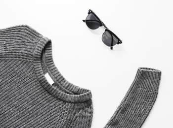 Gray Sweater and Black Framed Sunglasses Outfit