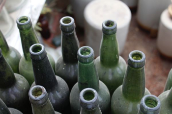 green glass bottles green glass bottles