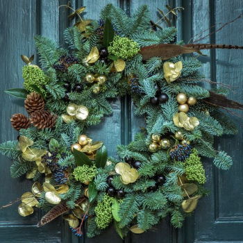 green wreath green wreath