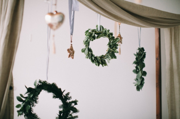 Green Wreath Hanging in Wall Green Wreath Hanging in Wall