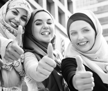 Group of islamic women gesturing thumps up | Free stock photo - 400039 Group of islamic women gesturing thumps up | Free stock photo - 400039