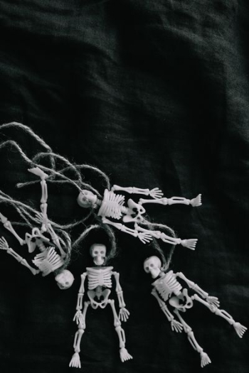 Halloween - Human skeleton miniatures Halloween - Human skeleton miniatures