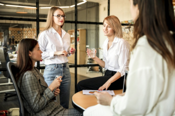 High angle business metting at office Free Photo