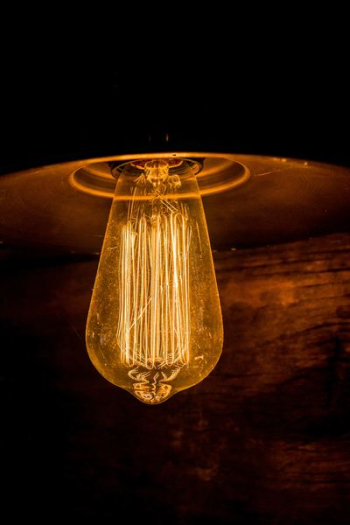 incandescent bulb incandescent bulb