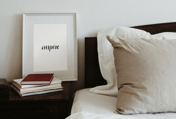 Inspire board mockup by the bedside | Free PSD Mockup - rawpixel