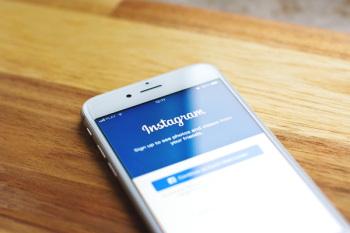 Instagram login screen on iPhone 6s Instagram login screen on iPhone 6s
