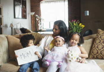 Kids Loving Mom Kids Loving Mom