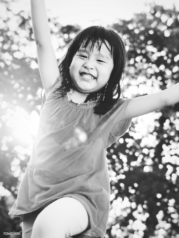 Little Asian girl playing in the park | Free stock photo - 427129 Little Asian girl playing in the park | Free stock photo - 427129