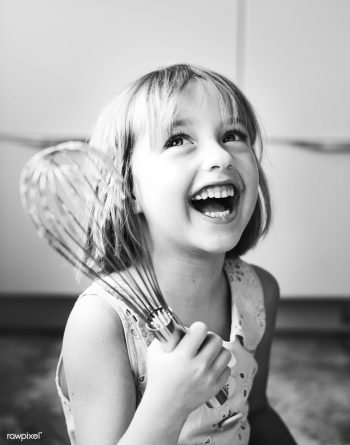 Little girl with a whisk | Free stock photo - 427779 Little girl with a whisk | Free stock photo - 427779