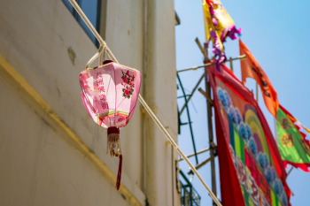 Low Angle Photo of Pink Lantern Decor Low Angle Photo of Pink Lantern Decor