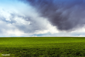 Lush fields under threatening skies in Montez.. | Free public domain photo - 434302