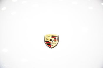 Luxury car brand logo | Free public domain photo - 600101 Luxury car brand logo | Free public domain photo - 600101