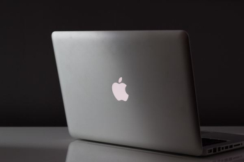 MacBook Pro MacBook Pro