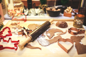 Making Gingerbread Cookies Making Gingerbread Cookies