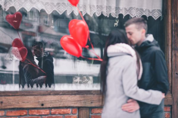 man and woman kissing man and woman kissing