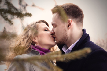 Man And Woman Kissing Man And Woman Kissing