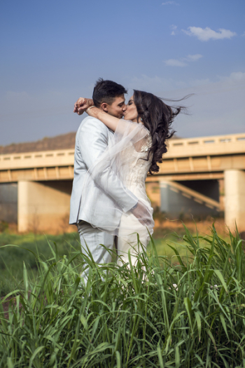 Man and Woman Kissing Man and Woman Kissing